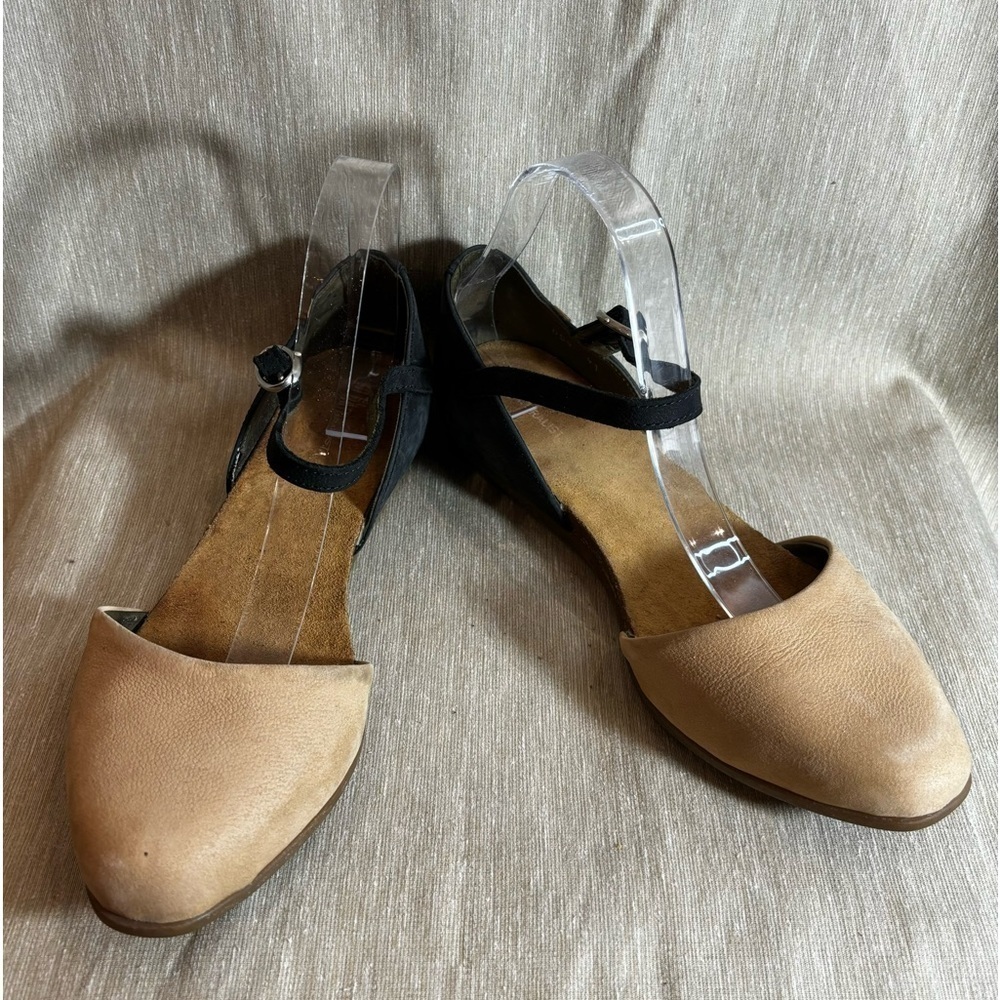EL NATURALISTA Sz 41 Tan Black Pointy Ankle Strap Leather Sandals Comfort Shoes